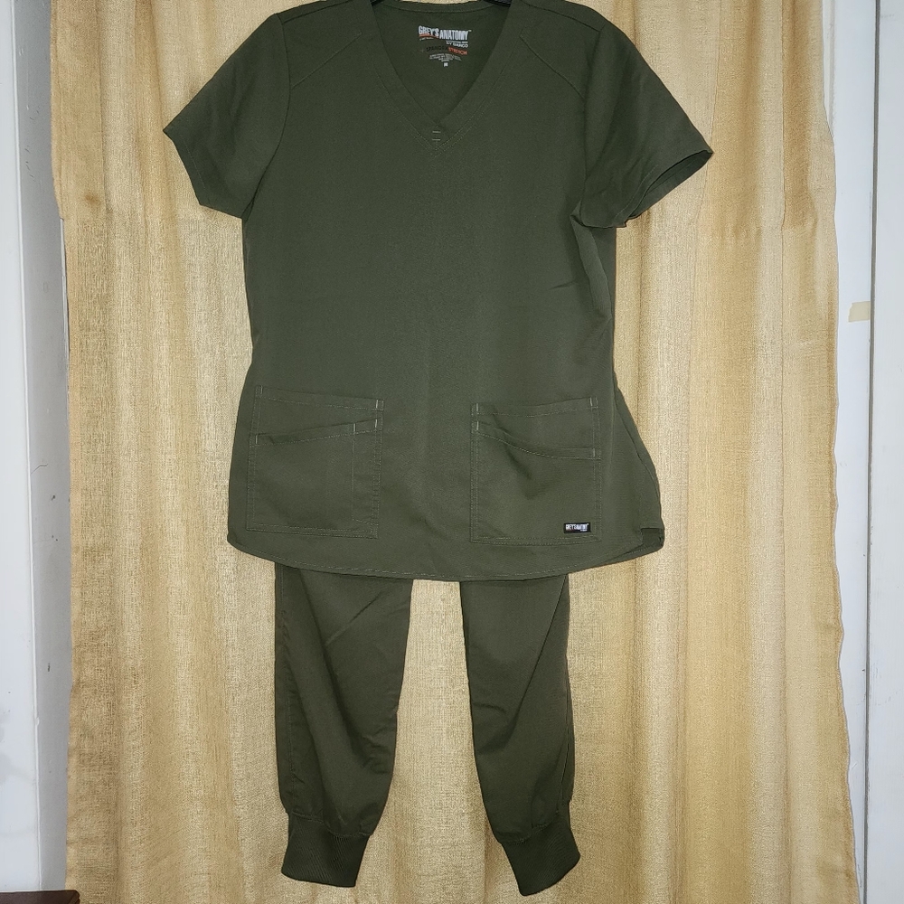 GREY'S ANATOMY SCRUBS